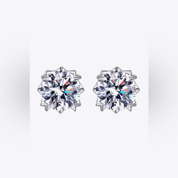 925 Sterling Silver 4 Carat Moissanite Stud Earrings